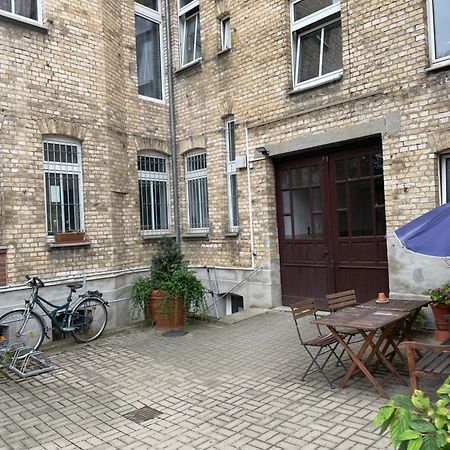 Appartement "Nina"Im Dachgeschoss, Inklusive Parkplatz Halle  Exterior foto